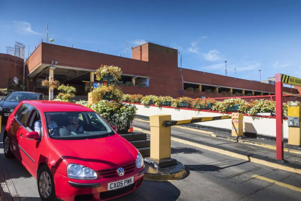 Car park entrance to the White Rose Shopping Centre